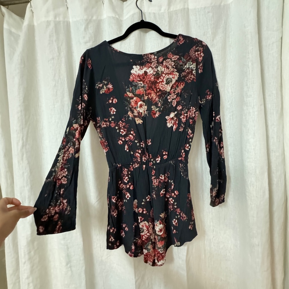 FLORAL ROMPER - Picture 3 of 3